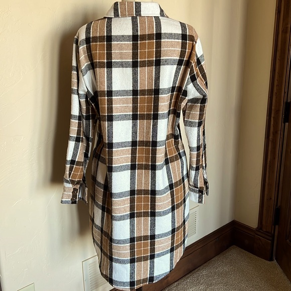 Shacket / dress - Picture 3 of 8